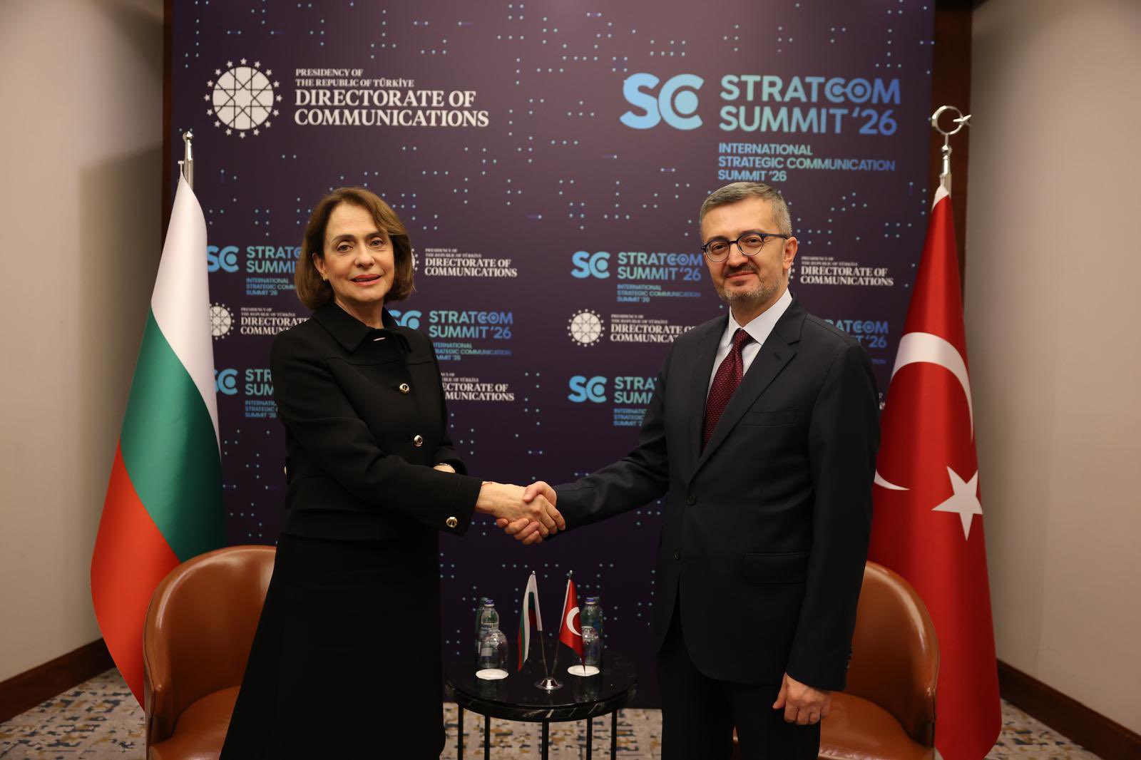 İletişim Başkanı Duran, STRATCOM Zirvesi'nin ikinci gününde görüşmeler gerçekleştirdi