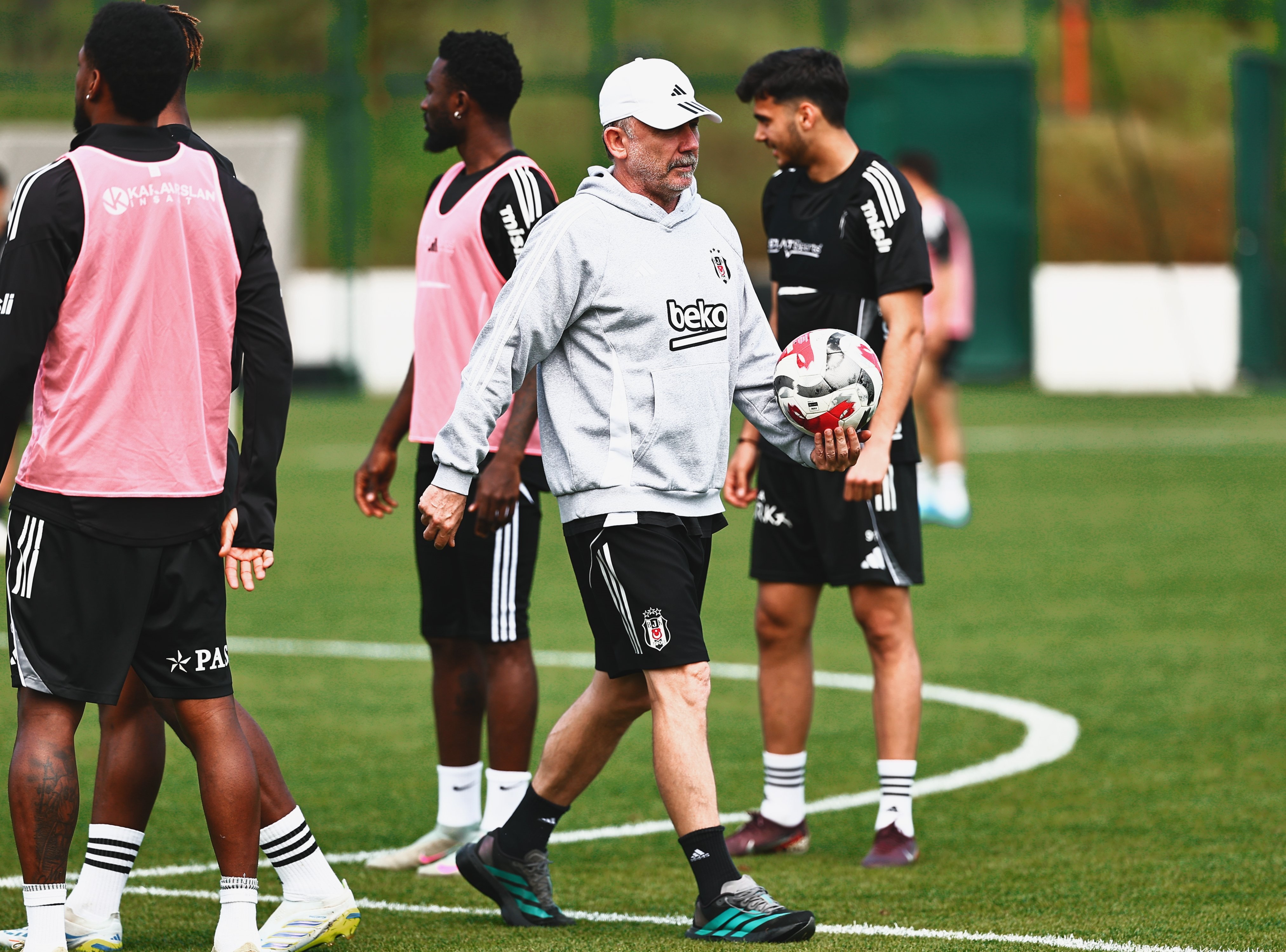 Beşiktaş, Çaykur Rizespor maçının hazırlıklarına devam etti