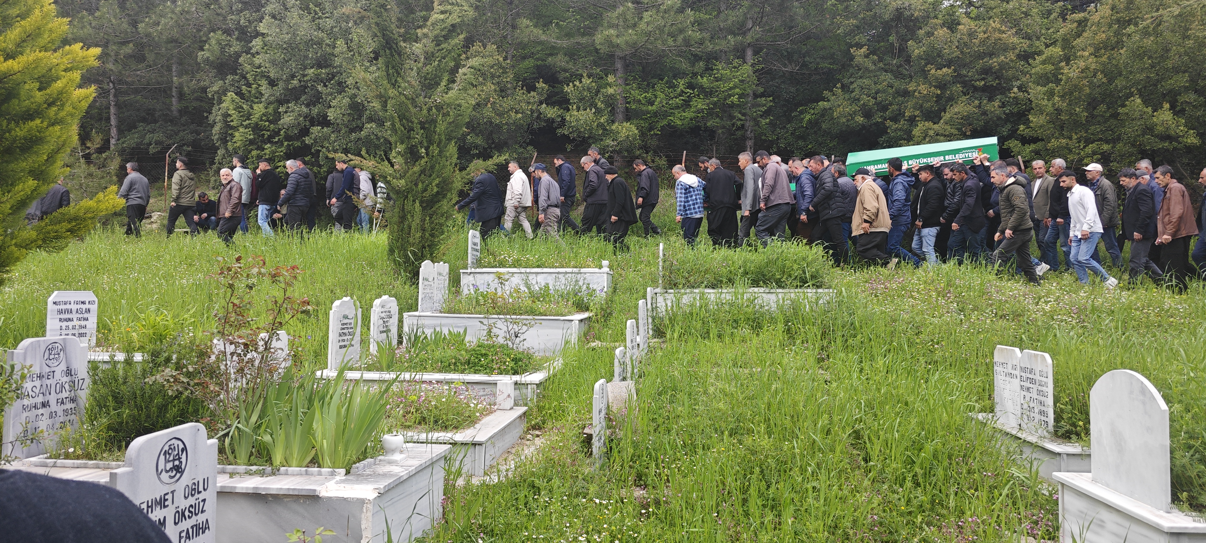 Çekyattan düşen Bertuğ öldü, sinir krizi geçirip hastaneden ayrılan babası kazada hayatını kaybetti