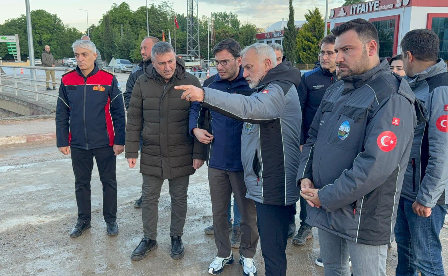 Başkanı Yazıcıoğlu: Sel riskini bertaraf etmek için köprüyü kaldırmak zorundaydık