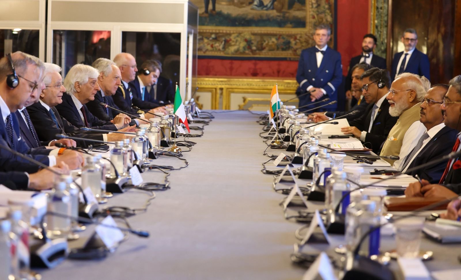 Hindistan Başbakanı Modi, İtalya Cumhurbaşkanı Mattarella ile bir araya geldi
