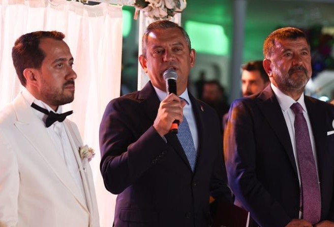 İstanbul merkezli 'rüşvet' soruşturmasında Ağbaba'nın şoförü Gaffar Çiçek tutuklandı