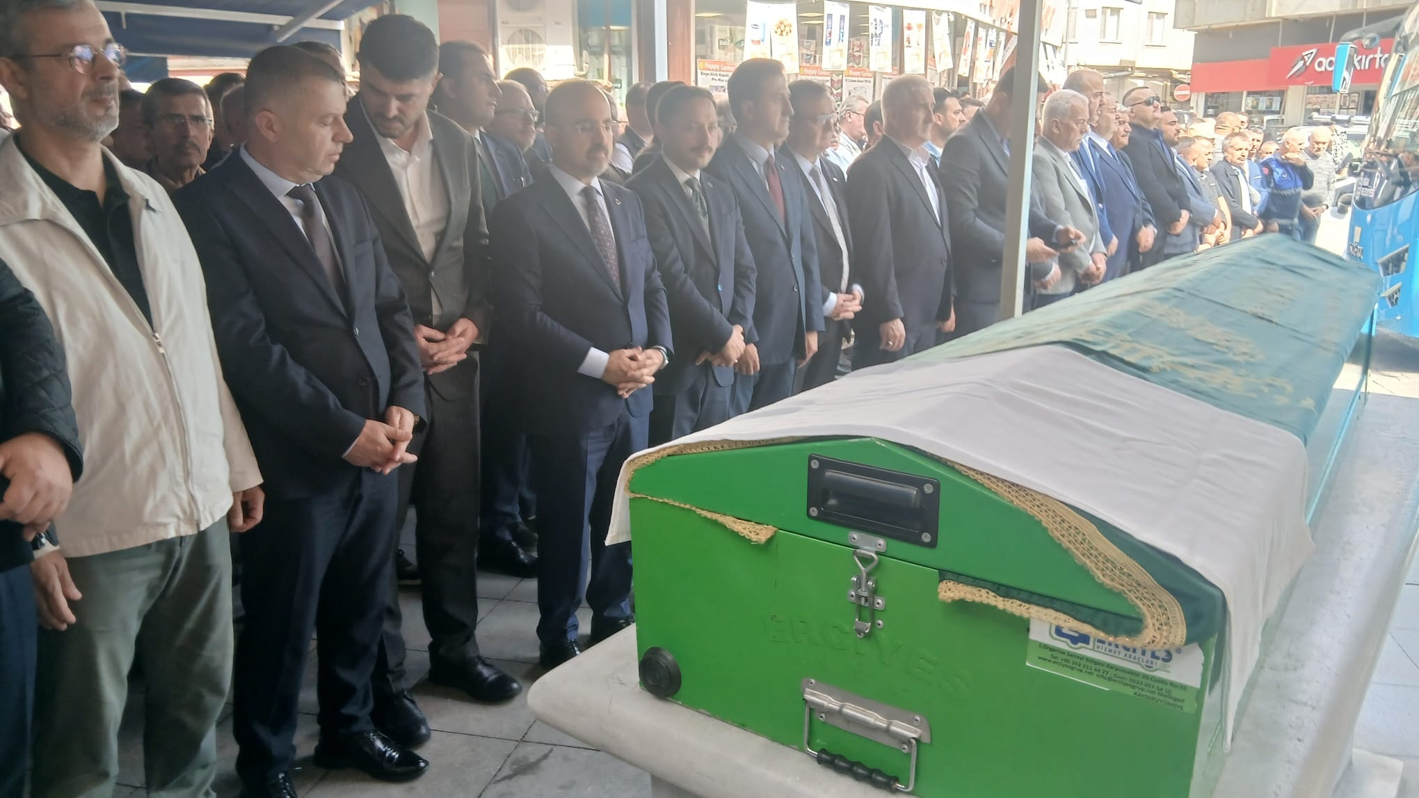 Bakan Yardımcısı Turan: Ailelerimiz şiddet riskine dikkat ederek süreci takip etsinler